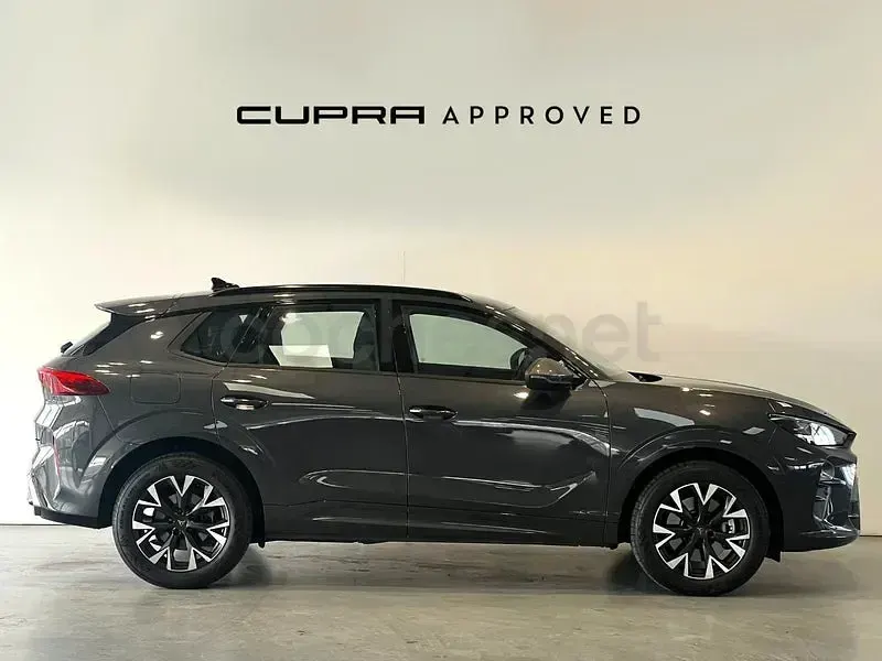 Usado Cupra Terramar 204 CV (150 kW) 2025 Gris / plata SUV