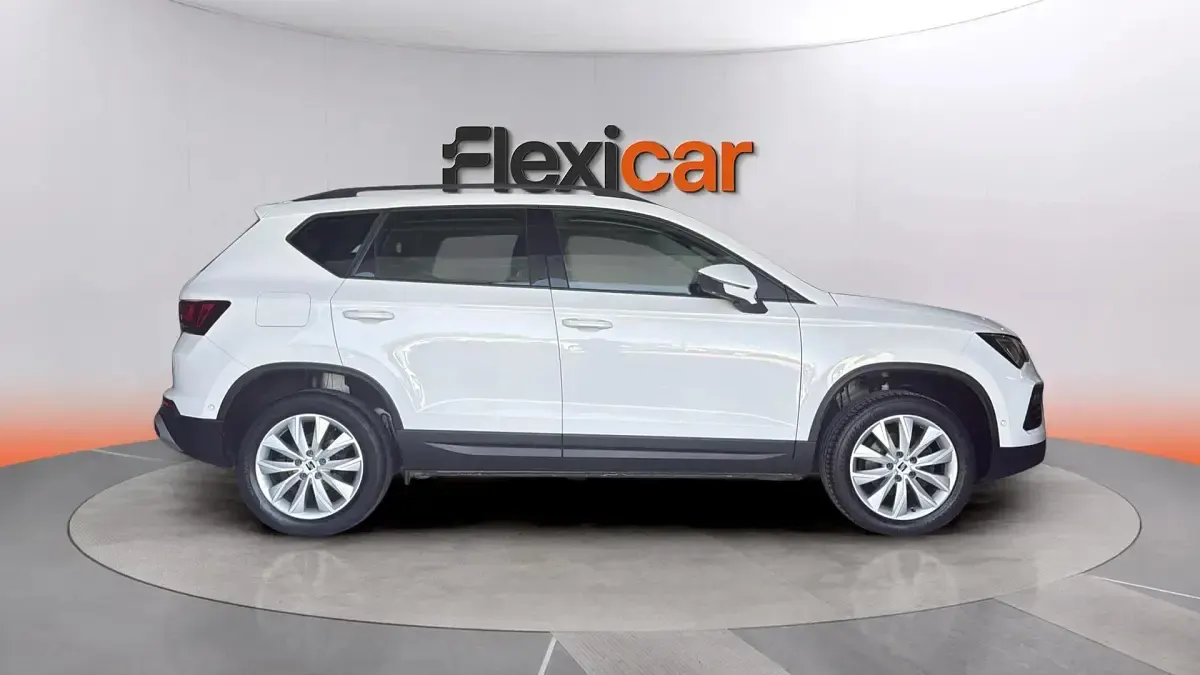 Usado Seat Ateca 150 CV (110 kW) 2023 Blanco SUV