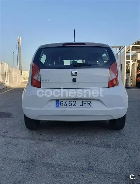 Usado Seat Mii Chic 60 CV (44 kW) 2015 Blanco Utilitario