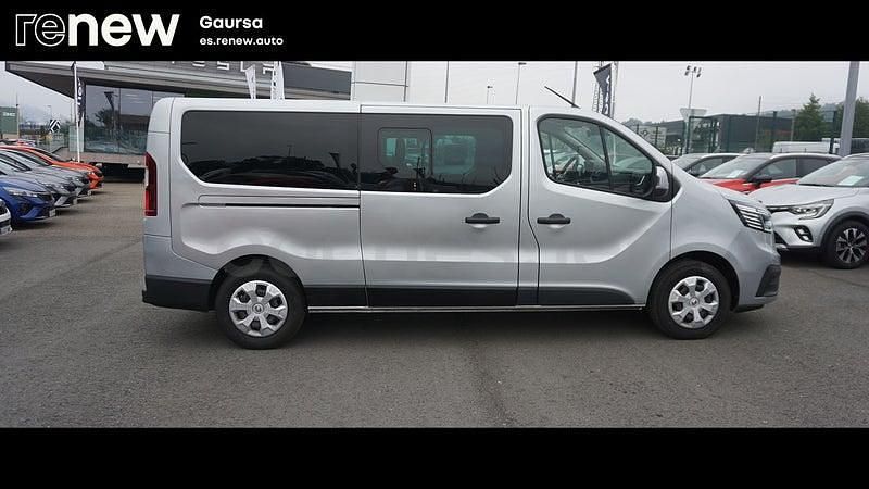 Usado Renault Trafic 110 CV (80 kW) 2023 Gris / plata Monovolumen
