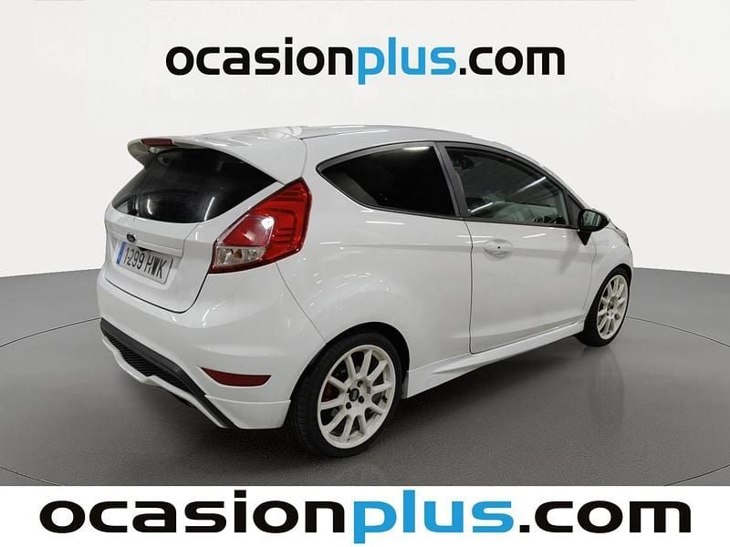 Usado Ford Fiesta ST 182 CV (133 kW) 2014 Blanco Utilitario