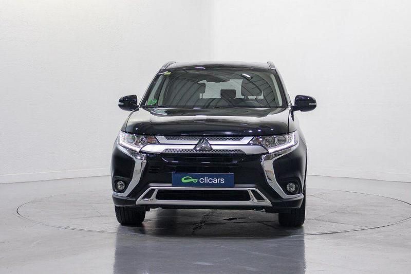 Usado Mitsubishi Outlander Motion 150 CV (110 kW) 2020 Negro SUV