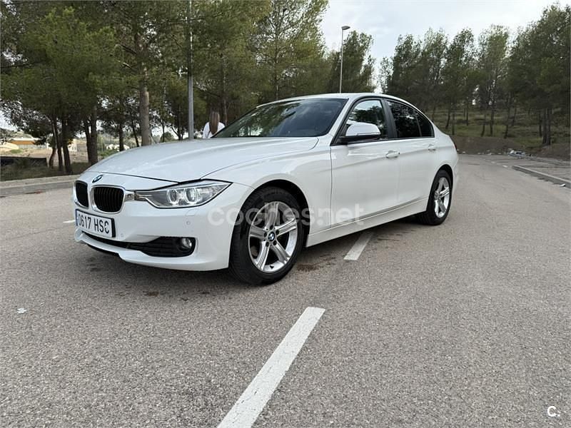 Usado BMW 318 Sport Line 143 CV (105 kW) 2013 Blanco Berlina