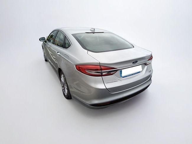 Usado Ford Mondeo Titanium 188 CV (138 kW) 2021 Gris Berlina