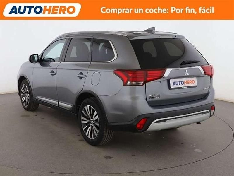 Usado Mitsubishi Outlander Motion 151 CV (111 kW) 2019 Gris SUV