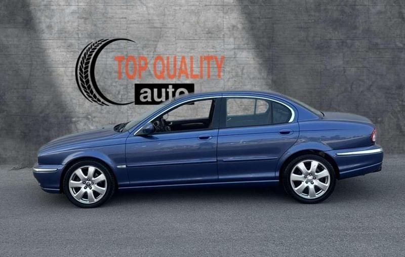 Usado Jaguar X-type Executive 231 CV (169 kW) 2003 Azul Berlina