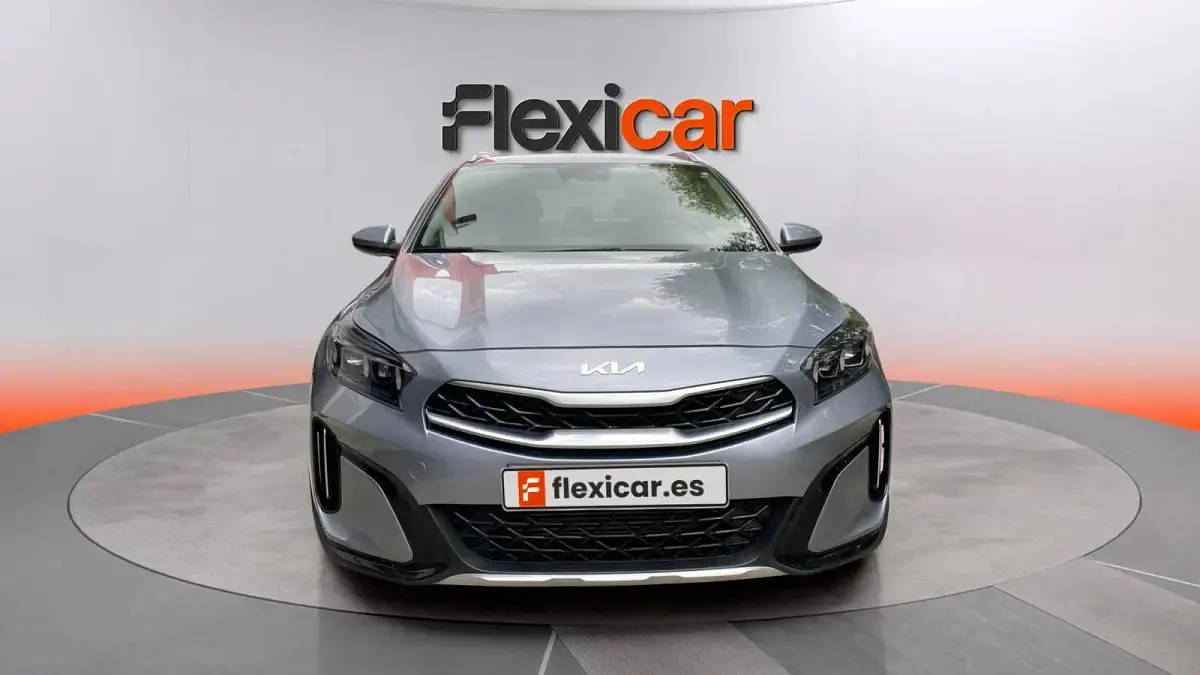 Usado Kia XCeed 160 CV (117 kW) 2023 Gris SUV