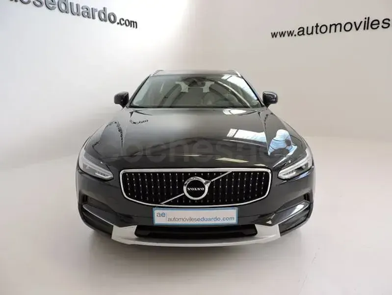 Usado Volvo V90 CC Pro 190 CV (139 kW) 2019 Gris / plata Familiar