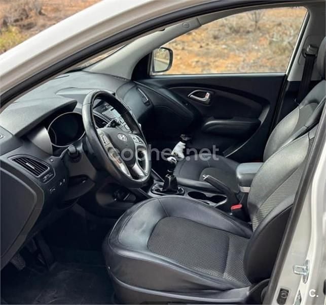 Usado Hyundai Tucson 115 CV (84 kW) 2015 Gris / plata SUV