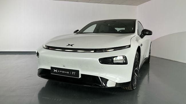 Nuevo XPENG P7 347 kW (473 CV) 2025 Blanco Berlina