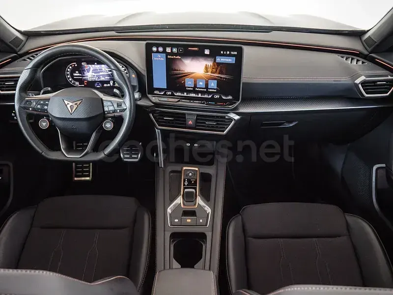 Usado Cupra Formentor 150 CV (110 kW) 2024 Gris / plata SUV