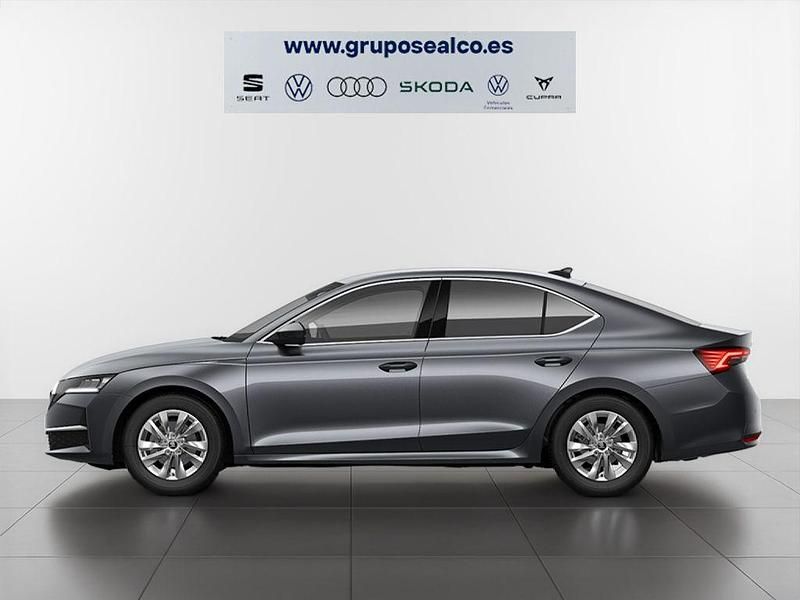 Nuevo Skoda Octavia Selection 150 CV (110 kW) 2026 Gris