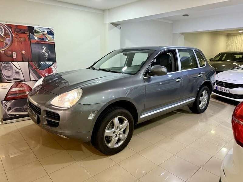 Gris / plata Usado 2005 Porsche Cayenne SUV | 15.900 € (Caro) - Imagen 1/4