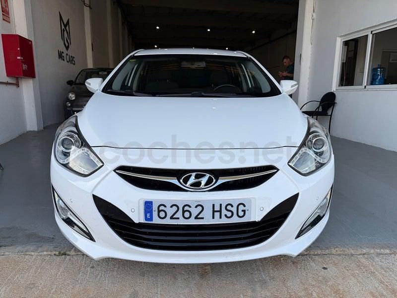Usado Hyundai i40 115 CV (84 kW) 2014 Blanco Berlina