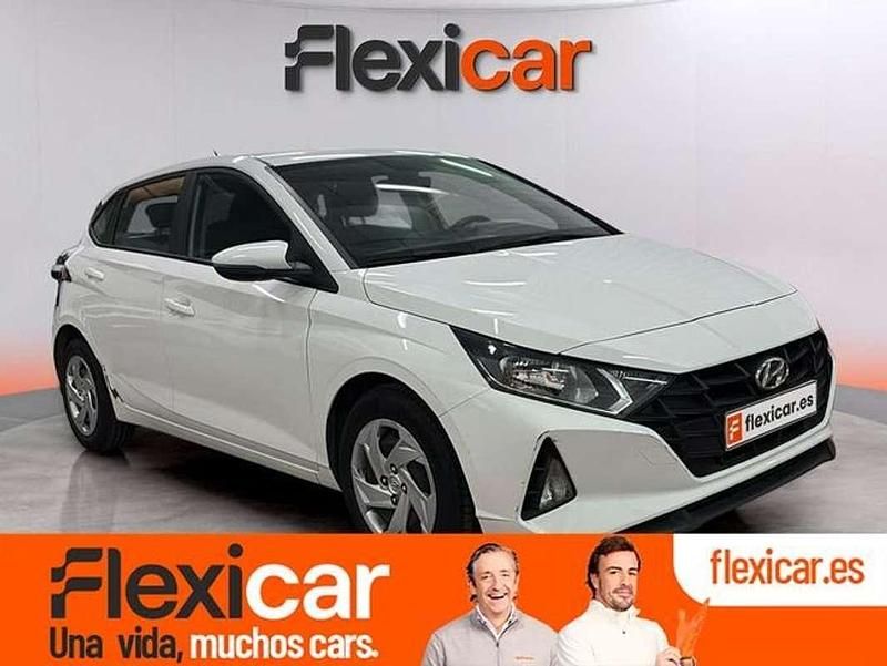 Blanco Usado 2021 Hyundai i20 Utilitario | 9890 € (Buen precio) - Imagen 1/4