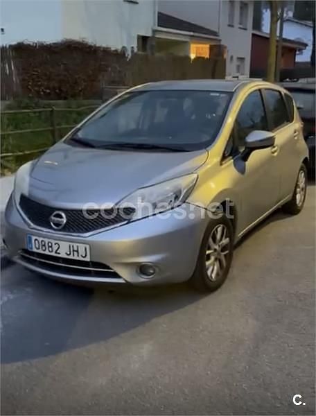 Usado Nissan Note Acenta 80 CV (58 kW) 2015 Gris / plata Utilitario