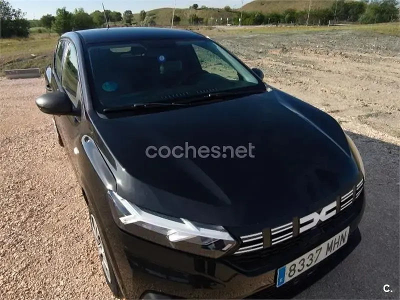 Usado Dacia Sandero Essentiel 91 CV (66 kW) 2023 Negro Berlina