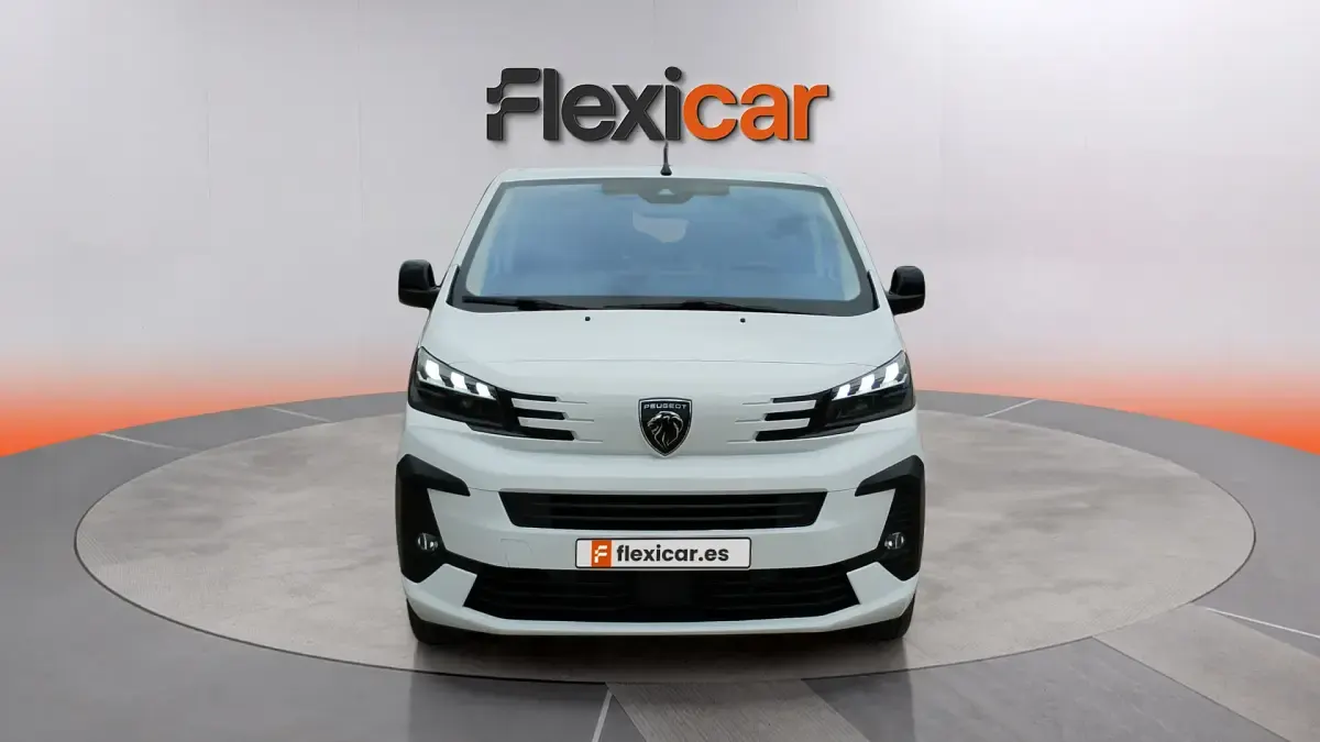 Usado Peugeot Traveller Business-Line 180 CV (132 kW) 2024 Blanco Monovolumen