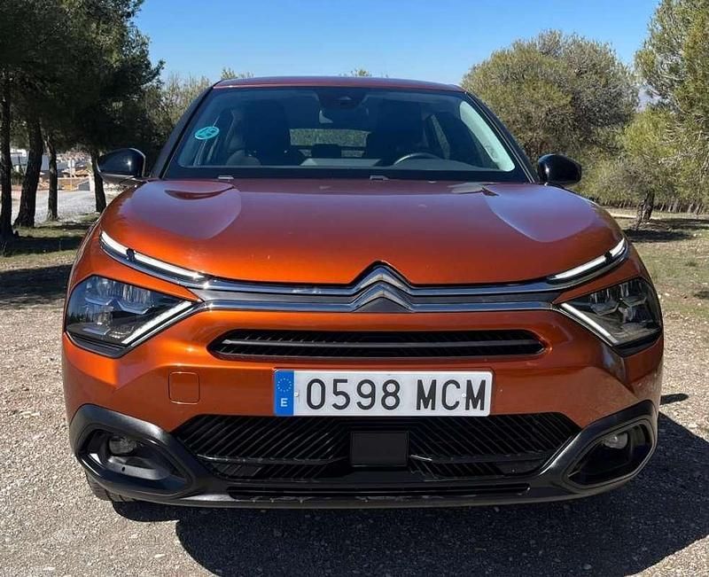 Usado Citroën C4 110 CV (80 kW) 2023 Burdeos SUV