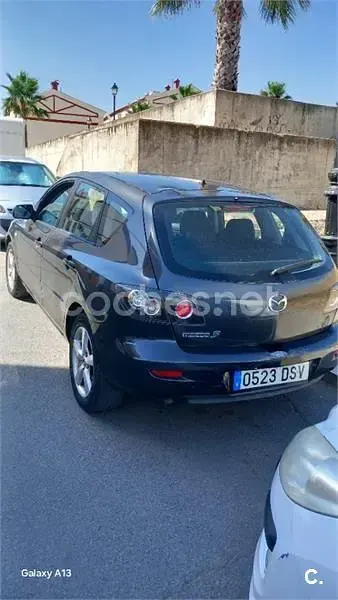 Usado Mazda 3 Active 109 CV (80 kW) 2005 Negro Berlina