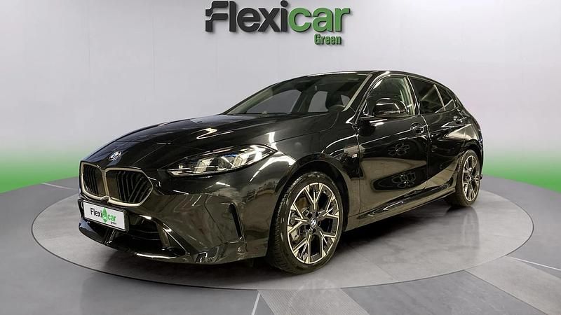 Usado BMW 120 170 CV (125 kW) 2025 Negro Utilitario