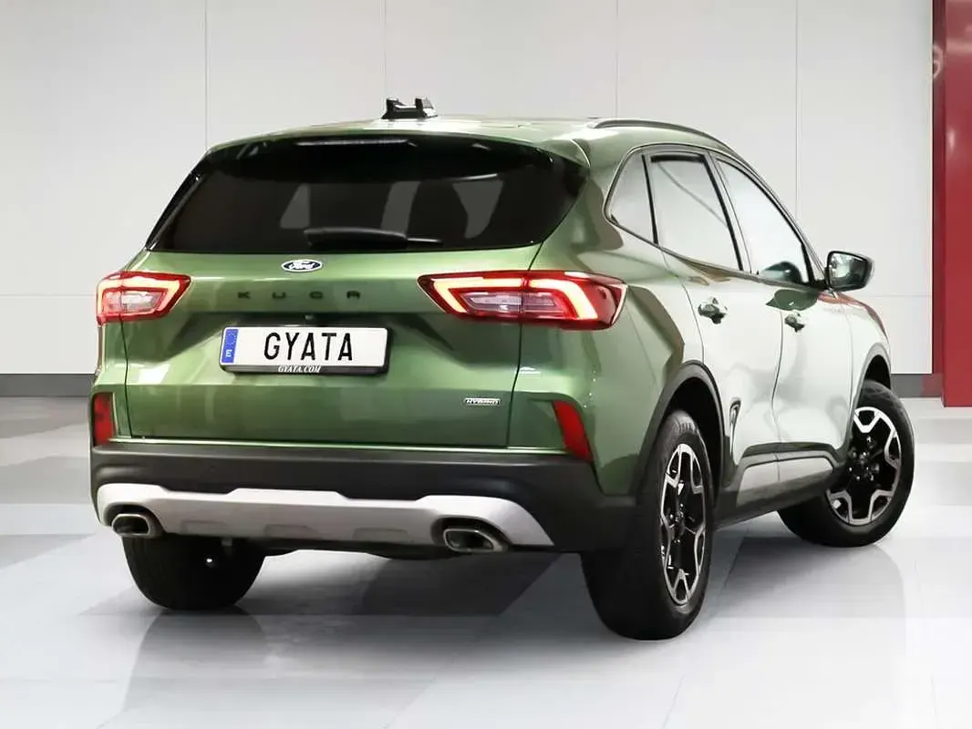 Usado Ford Kuga Active 243 CV (178 kW) 2025 Verde SUV