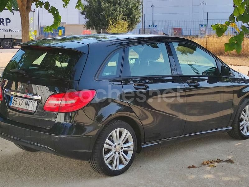 Occasion Mercedes B180 Urban 109 PK (80 kW) 2014 Zwart MPV