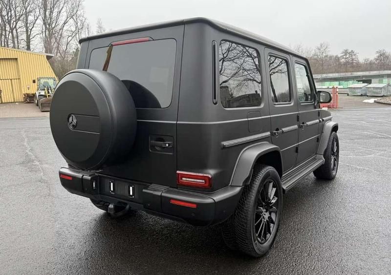 Usado Mercedes G400 330 CV (242 kW) 2022 Negro SUV