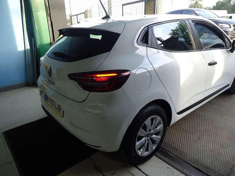 Usado Renault Clio V Business 100 CV (73 kW) 2021 Blanco Utilitario