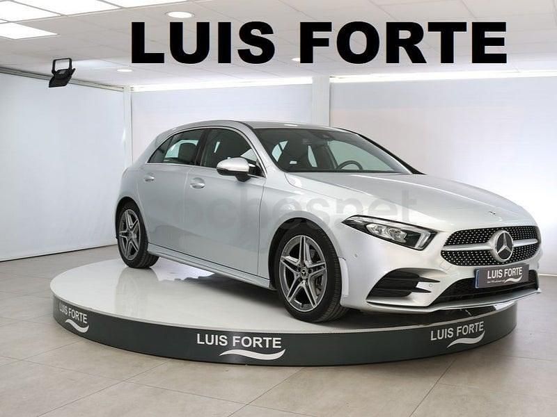 Usado Mercedes A180 116 CV (85 kW) 2023 Gris / plata Berlina