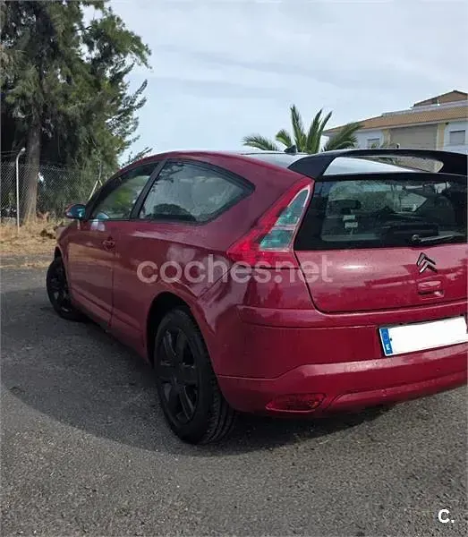 Usado Citroën C4 VTR Sport 110 CV (80 kW) 2004 Granate Berlina