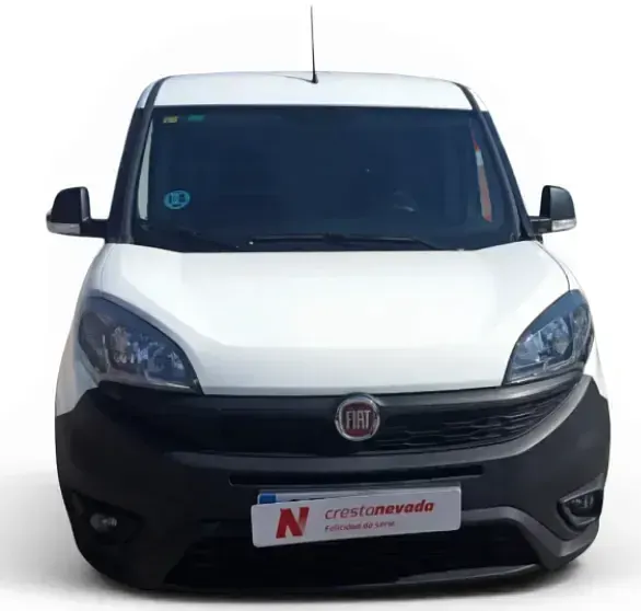Usado Fiat Doblò 90 CV (66 kW) 2022 Blanco Monovolumen