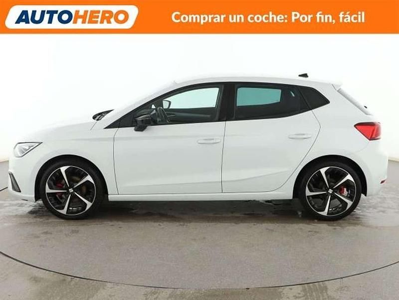 Usado Seat Ibiza FR 150 CV (110 kW) 2021 Blanco Utilitario