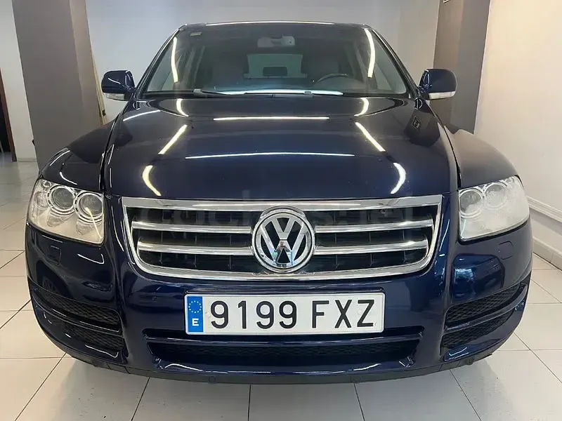 Second-hand VW Touareg R 174 CP (127 kW) 2005 Albastru SUV