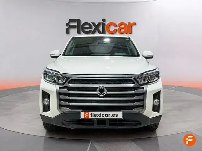 Usado SsangYong Musso 204 CV (150 kW) 2024 Blanco Berlina