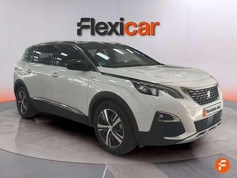 Usado Peugeot 5008 Allure 131 CV (96 kW) 2020 Blanco SUV