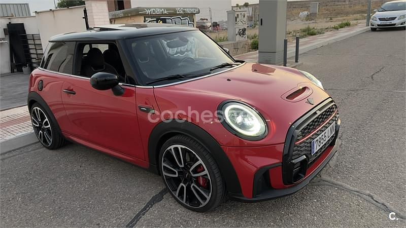 Usado Mini John Cooper Works 231 CV (169 kW) 2021 Rojo Utilitario