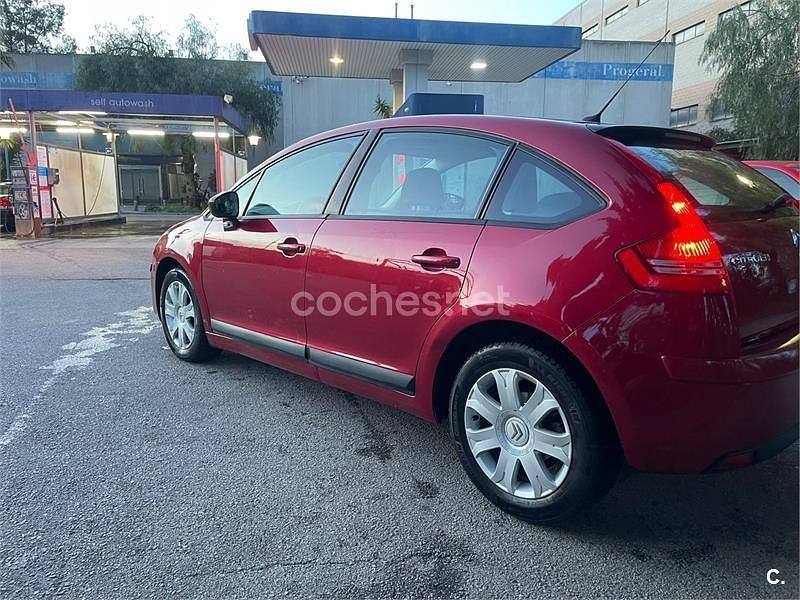 Usado Citroën C4 Exclusive 120 CV (88 kW) 2010 Granate Berlina