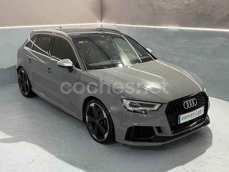 Usado Audi RS3 400 CV (294 kW) 2018 Gris / plata Berlina