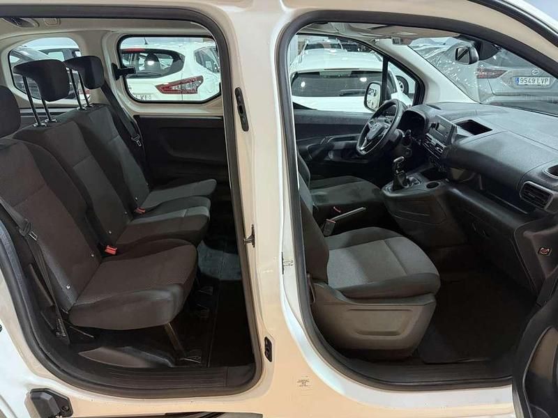 Usado Opel Combo Life Edition 102 CV (75 kW) 2021 Blanco Monovolumen