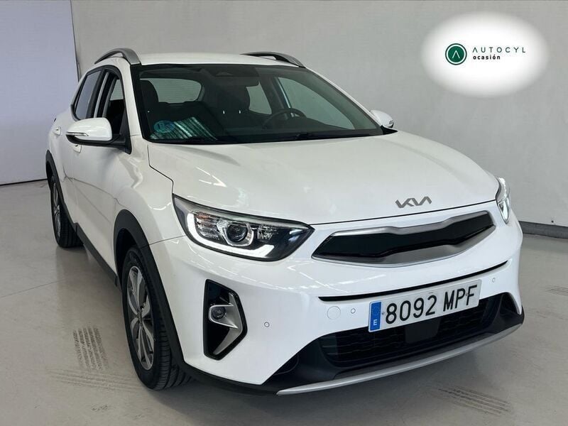 Blanco Usado 2024 Kia Stonic SUV | 19.900 € (Precio justo) - Imagen 1/4