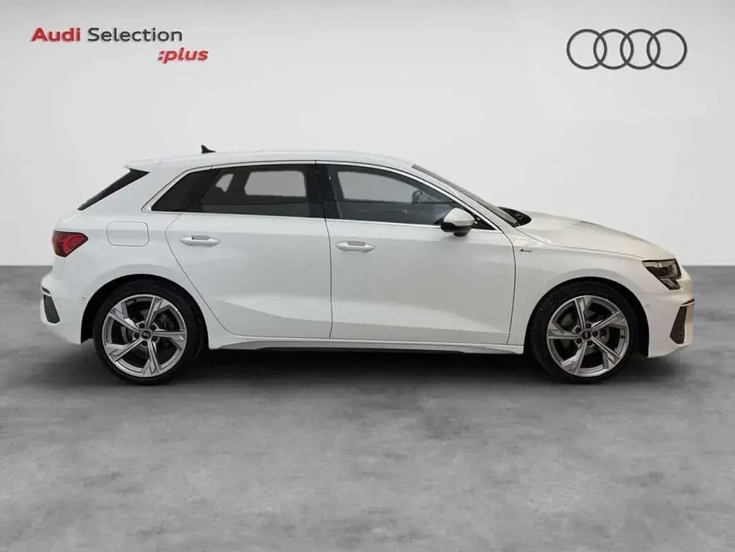 Usado Audi A3 Sportback S-Line 150 CV (110 kW) 2023 Blanco Utilitario