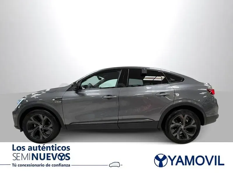 Usado Renault Arkana RS Line 160 CV (117 kW) 2023 Gris / plata SUV