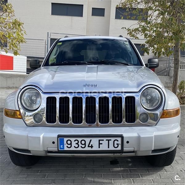 Gris / plata Usado 2007 Jeep Cherokee Limited SUV | 8550 € (Caro) - Imagen 1/4