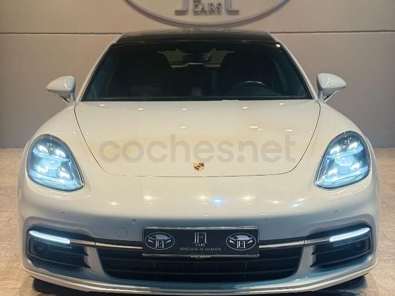 Usado Porsche Panamera Sport Turismo 462 CV (339 kW) 2017 Gris / plata Familiar
