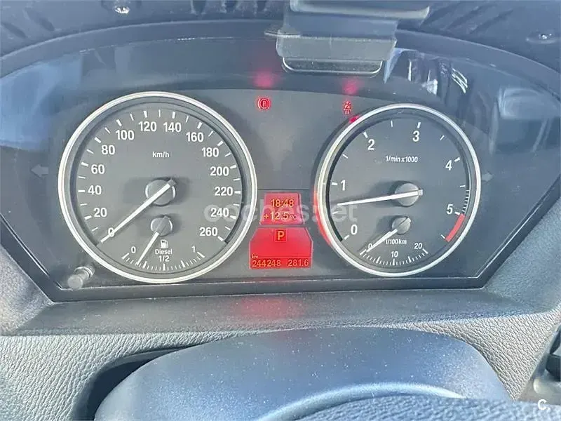 Usado BMW X5 235 CV (172 kW) 2011 Gris / plata SUV