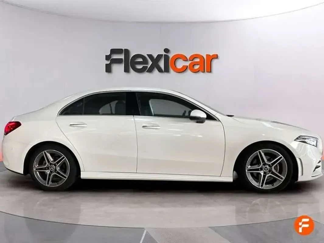 Usado Mercedes A180 116 CV (85 kW) 2019 Blanco Berlina
