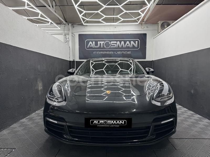 Usado Porsche Panamera Sport Turismo 560 CV (411 kW) 2020 Gris / plata Familiar
