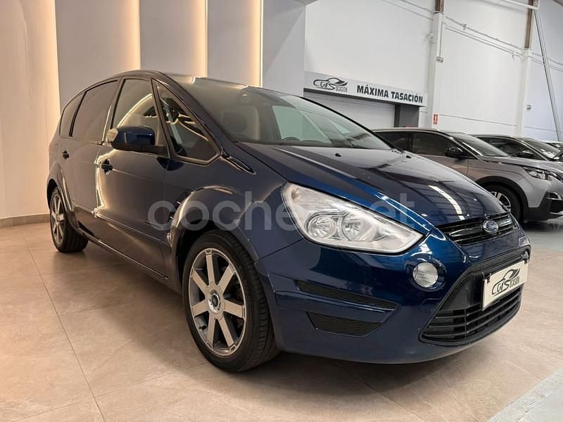 Usado Ford S-MAX Titanium 140 CV (102 kW) 2012 Azul Monovolumen
