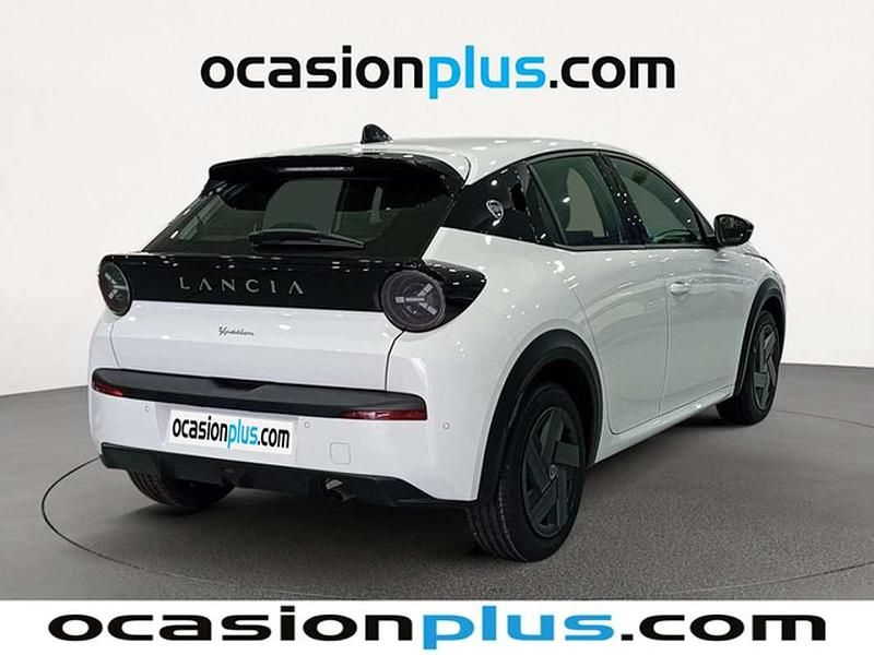 Nuevo Lancia Ypsilon 99 CV (72 kW) 2025 Blanco Utilitario